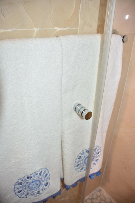 Villa Amethyste Avec Grande Piscine Privee, Jardin Clos, Parking Prive 勒罗贝尔 外观 照片